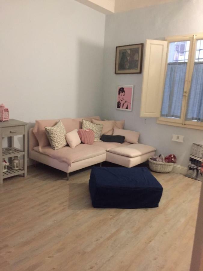 Apartment 53 Via Faenza Florenz
